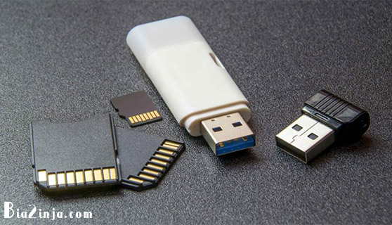 طول عمر حافظه فلش یا فلش مموری چقدر است؟